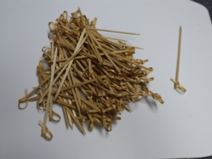 Vente en gros 100% bambou naturel jetable suspendu noeud brochettes décoratif Cocktail fruits pics outils Type - Product Image 3