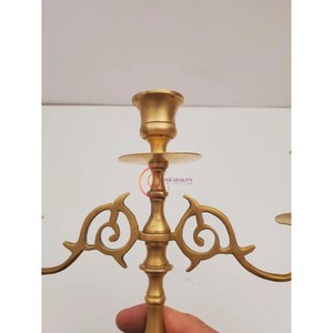 Candélabres en laiton de table couleur or Design de luxe Pots à bougies uniques Excellente qualité Candélabres de taille et de forme personnalisées - Product Image 4