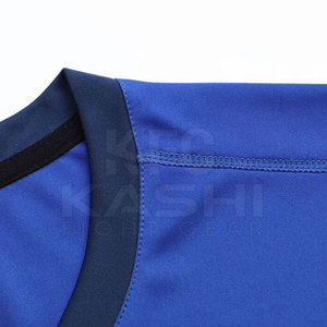 Uniforme de Fútbol Personalizable de Manga Corta con Estampado, Disponible al por Mayor con Logotipo, Nombre y Número Personalizados, Adecuado para Equipos y Escuelas - Product Image 2