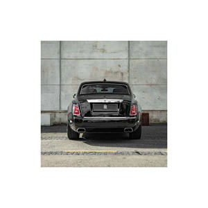 Rolls-Royce Dawn avec couverture de toit fabriquée à la main et fonctionnement convertible sans couture - Product Image 3