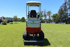 Takeuchi TB217R Certifié État Neuf Godets 4001-6000 Heures Roulement de Boîte de Vitesses Équipement de Construction 5400kg Agriculture - Vente en Gros - Product Image 4
