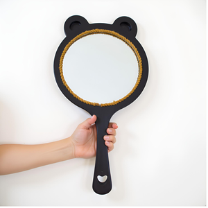 Espejo de Mano con Forma de Panda Adorable y Duradero, con Marco y Detalles Rústicos de Yute, Ideal para Maquillaje y Viajes - Product Image 2