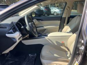 Toyota Camry LE Auto 2022 Usado en Buen Estado - Product Image 4