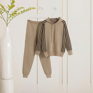Conjunto de Pantalones de Cintura Alta y Sudadera con Capucha, Ropa de Punto Transpirable con Diseño a Rayas, Estilo Casual de Otoño, Conjunto de Dos Piezas - Product Image 3