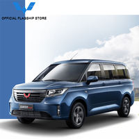 China Wuling HongGuang Plus Minibús Rentable Mini Van Bus Microbús Coches de gasolina