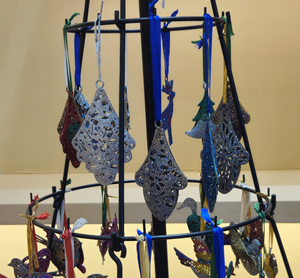 Colgante con forma de hoja de purpurina plateada, adorno navideño, colgante de Metal decorativo para árbol de vacaciones, decoración del hogar, pieza de regalo - Product Image 4