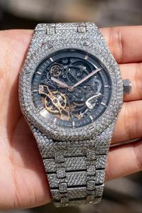 Reloj de Pulsera para Hombre con Esqueleto Gris y Diamantes Moissanite VVS1, Movimiento Automático Suizo, Estilo Ejecutivo, Joyería de Moda - Product Image 2