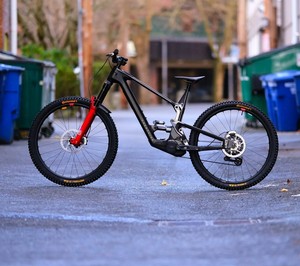 Meilleures Offres 2026 pour Vélo de Voyage Crestline RS 181 Spectre Edition en Fibre de Carbone, 27 Vitesses, Roues 24 Pouces, Cadre Entièrement Amorti - Product Image 1