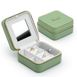 Organizador de viaje de terciopelo de lujo con logotipo personalizado, pequeño estuche de almacenamiento de joyas de cuero PU para anillos, pendientes, collares, regalo - Product Image 5