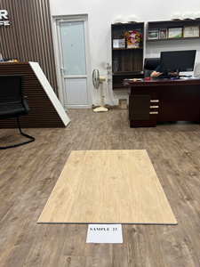 Suelo vinílico SPC de 6 mm fabricado en Vietnam, suelo SPC de vinilo de lujo Valinge 5G - Product Image 1