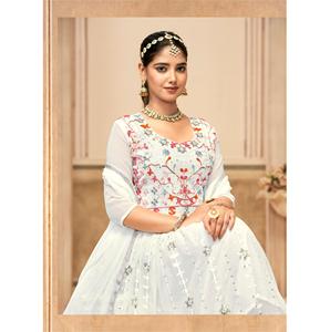 Costume Anarkali très demandé avec détails en tissu faux georgette, tenue ethnique indienne pour les festivals et les cérémonies de Sangeet - Product Image 1