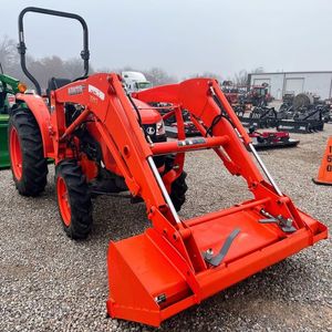 Precio bajo de segunda mano para 4WD 854 Farm Tractor 70HP con motor y caja de cambios de alta productividad - Product Image 2