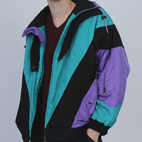 Jaket Olahraga OEM Blouson Tahan Air Ukuran Besar untuk Pria, Pakaian Fashion untuk Perjalanan dengan Logo Kustom dan Desain Bernapas untuk Musim Dingin