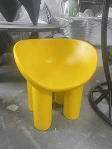 Silla de Comedor Moderna de Mediados de Siglo, Estilo Roly Poly, Tapicería de Terciopelo Plástico, Súper Cómoda, Muebles de Interior Refrescantes para Uso en Hoteles y Centros Comerciales - Product Image 5
