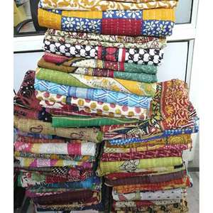 Couverture réversible artisanale en sari Kantha 100% coton, style vintage, pour literie - Product Image 1