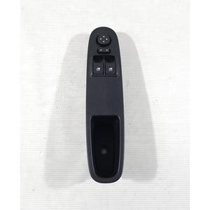 Pannello Pulsanti Anteriore Sinistro FIAT Punto EVO 735500050 (12>) - Product Image 1