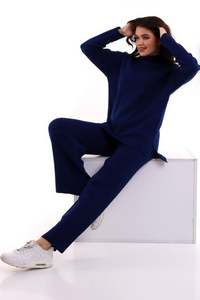 Conjunto de chándal de dos piezas de punto para mujer, conjunto de suéter y pantalón de gran tamaño de cuello alto liso de alta calidad, prendas de punto con textura suave - Product Image 6