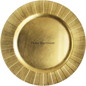 Vente chaude Design Floral Gravé Heavy Duty Métal Décoratif Forme Ronde Or Couleur Chargeur Plaques De Fabricant Indien - Product Image 3