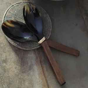 Elegant and Durable Custom Logo Eco-Friendly Classic Buffalo Horn <b>Honey</b> Dipper <b>Spoon</b> Kitchen Tool - Product Image 1