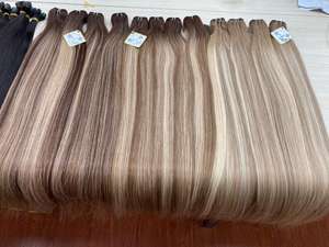 Super Double Extensions de Cheveux Humains Vietnamiens de Luxe Tissage Ondulé dans les Cheveux Colorés d'un Donateur - Product Image 5