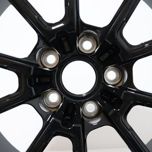 Cerchi Forgiati Personalizzati Xywheel per Vari Modelli Design Aure Nero Lucido BMW X3 X4 X5 X6 Mercedes GLB GLC GLE GLS Macan Cayenne - Product Image 4