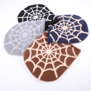 Bonnet tricoté en acrylique avec logo personnalisé unisexe Vente en gros Casquette d'hiver à impression intégrale à revers réglables pour une utilisation quotidienne et à vélo - Product Image 1