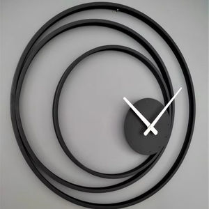 Elegante Reloj de pared de hierro de forma ovalada para dormitorio de lujo, oficina y sala de estar, reloj conceptual - Product Image 1