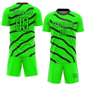 Uniforme d'équipe de football personnalisé OEM en polyester de haute qualité Vêtements de football pour hommes Ensembles de maillots de football Maillot de football Couleur dégradée - Product Image 6