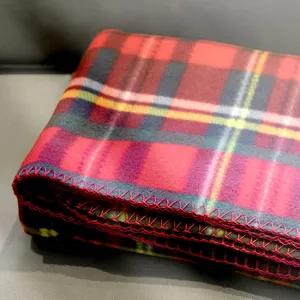 Coperta in pile di sambuco sostenibile, gadget ecologico per la casa - Product Image 3
