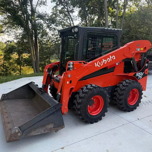 Chargeuse compacte Kubota SSV75 2023 à haut débit, 55,2 kW, diesel, machine de construction |   Chargeuse compacte Kubota SSV75 à quatre roues motrices - Product Image 1