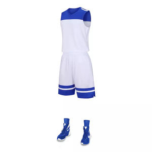 Prix de gros, uniforme de basket-ball personnalisé imprimé par sublimation avec nom/nombrer, tissu 100% polyester, maillots et shorts - Product Image 6