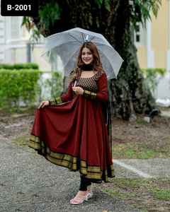 Les femmes indiennes à la mode portent des robes fantaisie Vichitra Silk et Jacquerd Work Anarkali avec Georgette Fancy Dupatta Set pour mariage Wear - Product Image 4