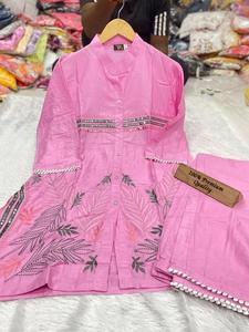 Conjunto de tela de rayón de colección de ropa moderna de nuevo diseñador de excelente calidad con fabricante de trabajo de bordado de Surat - Product Image 2