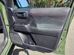 TOYOTA TACOMA TRD PRO DOBLE CABINA 2020 USADA, VOLANTE A LA IZQUIERDA/DERECHA - Product Image 4