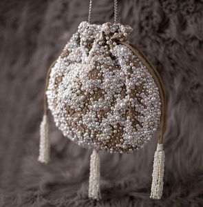 LISTA DE BORDADOS BOLSOS ÚNICOS MEJOR Estilo bohemio Bordado Trabajo Mano Embrague Monederos Bolsos Diseño elegante Forro al por mayor - Product Image 1