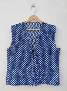 เสื้อกั๊กผ้าฝ้ายพิมพ์ลายบล็อกทำมือจากเมืองจาปุรสำหรับผู้หญิง เสื้อแจ็คเก็ตผ้าฝ้ายแห้งเร็ว เสื้อโค้ทสำหรับฤดูร้อนและฤดูใบไม้ร่วง - Product Image 6