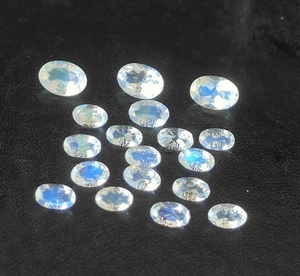 Super High Quality Natural <b>Rainbow</b> Moonstone 3x4mm - 4x5mm Oval Cut Faceted Loose Gemstone Super <b>Top</b> Blue Flashy - Product Image 6
