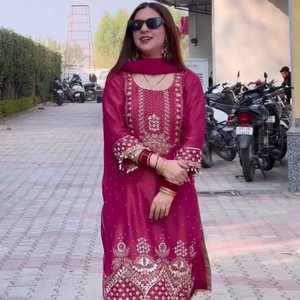 คอลเล็คชั่นถ่ายภาพสำหรับนักออกแบบงานปาร์ตี้ด้วยการปักลำดับบนผ้าไหมโรมันเคี่ยว - Product Image 1