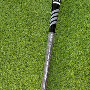 IBERIA Vente en gros de bâtons de hockey sur gazon en fibre de carbone personnalisés |   Léger, durable et haute performance pour tous les niveaux. - Product Image 4