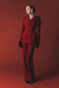 Chaqueta violeta de alta calidad para mujer Chaqueta de traje de doble botonadura elegante con servicios ODM Hecho en Vietnam - Product Image 3