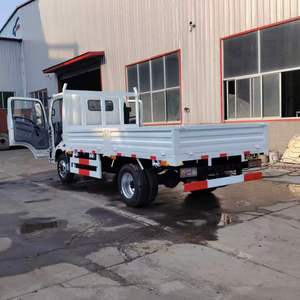 Camion de fret à plateau plat léger HOWO 42 blanc d'occasion, cabine simple, châssis fiable, Euro III 2024 pour livraison urbaine - Product Image 2
