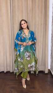 Fiesta y boda Chinon Seda Bordado pesado e impresión digital con caftán de trabajo de espejo real y pantalón de seda de mantequilla pesada - Product Image 4