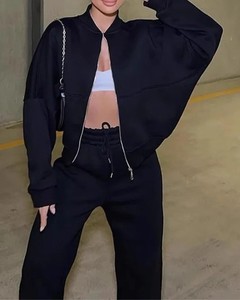 Customize Casual Zipper 2 Piece Set Stylish Design Breathable Women's Tracksuits 100% Cotton Wholesale Sweat Suits - Product Image 4