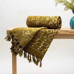 Jeté de couverture doux en pur coton imprimé de blocs verts de luxe en gros de nouvelle collection pour canapé et literie - Product Image 1