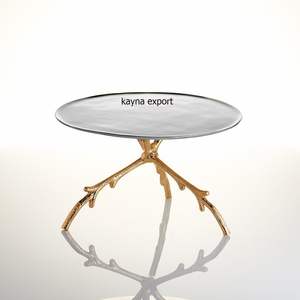 Soporte de pastel en forma de corazón de metal dorado para decoraciones de bodas y celebraciones - Product Image 4