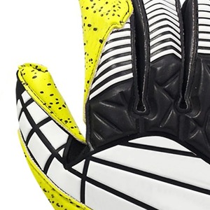 Nouvelle arrivée Gants de gardien de but de qualité professionnelle Matériau en latex confortable pour l'entraînement Service OEM - Product Image 5