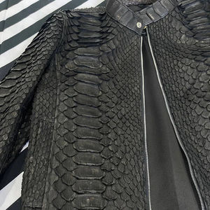 Nouvelle Veste Homme en Cuir de Serpent Véritable Gaufré Col Montant Style Vintage Écologique Logo Frontal Personnalisable Vente en Gros - Product Image 4