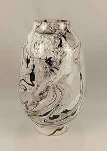 Jarrón Metálico Premium Hecho a Mano para Flores, Jarrón Híbrido con Acabado Dorado de Alto Brillo, para Uso en Jardín, Económico y Accesible - Product Image 6