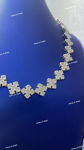 Collar Clásico con Incrustaciones Florales, Acabado en Plata 925, Estilo Diamante Moissanite, Joyería de Lujo para Eventos Especiales - Product Image 4