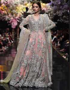 ATIYA LIBAS belle robe de soirée/mariage lourde élégante longueur de plancher en mousseline de soie Indie Folk asymétrique broderie Zardozi - Product Image 5